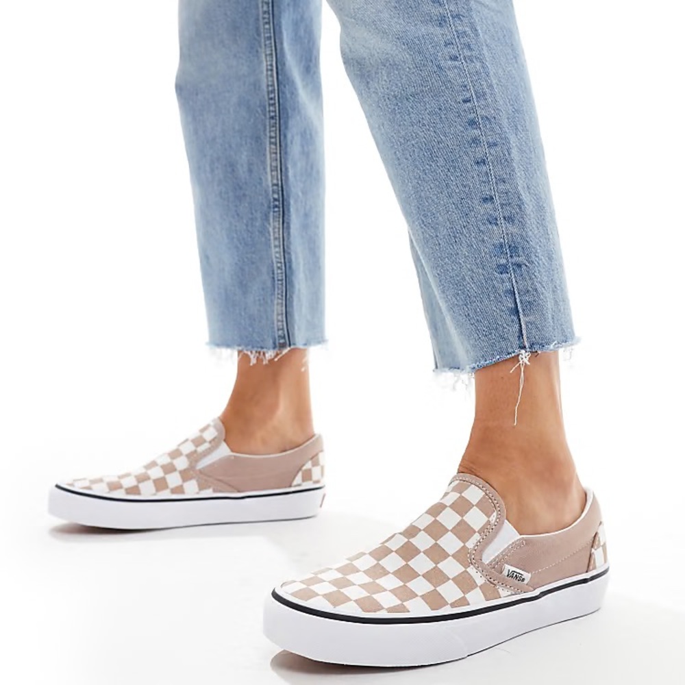 VANS Classic Checkerboard Slip-Ons, Warm Taupe/White - Unisex, M9.5/W11